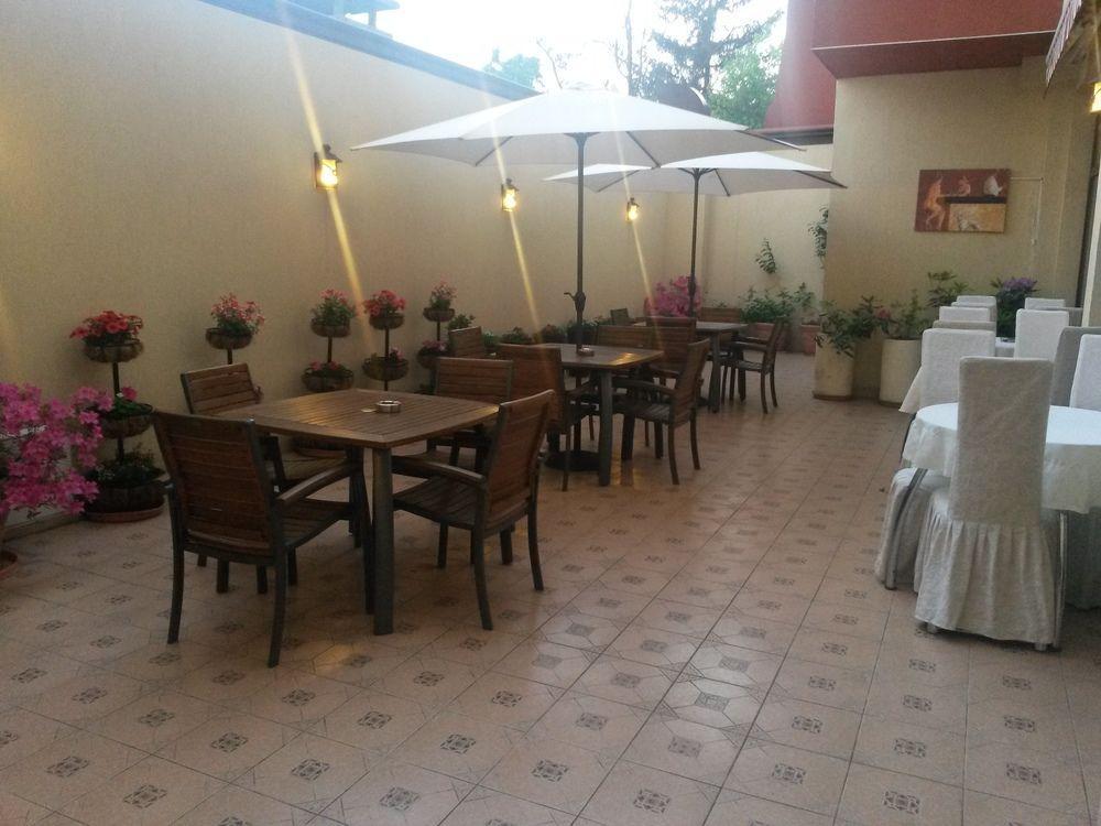 Aris Hotel Софія Екстер'єр фото